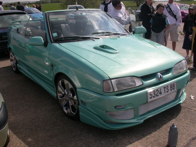 renault (69).jpg