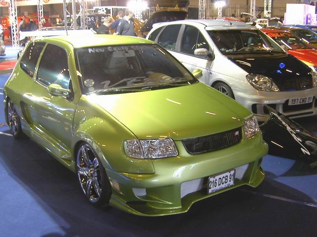 CLUB 10.JPG