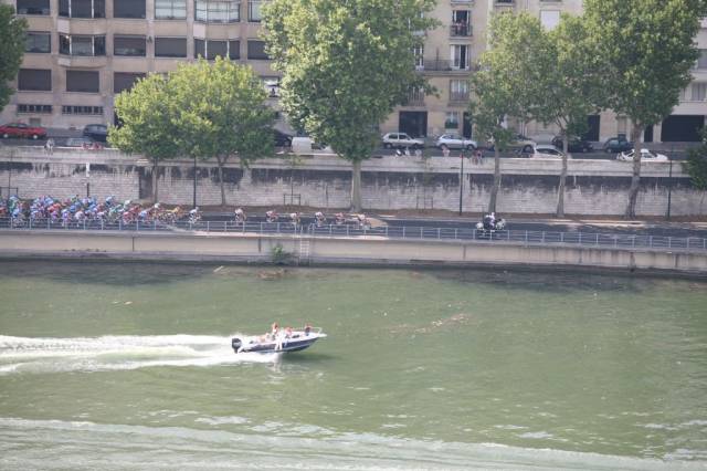 IMG 2755
tour de france 2008 - Paris - voies sur berges 75016 
