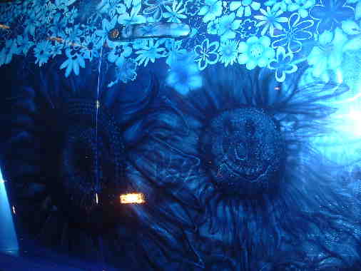 DETAIL AIRBRUSH PAINTING SUNFLOWERS on my Beeloo
Mots-clés: airbrush beetle Didier 3d custom painting aÃ©rographe special painting