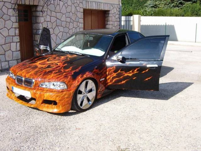 bmw 320 i
