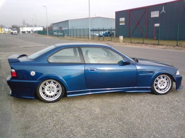 E36 M3 (1)
Mots-clés: E36 M3 large